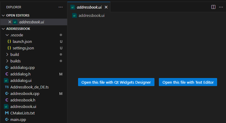 {エクスプローラーでaddressbook.uiを開く}。